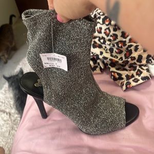 Size 7 heels slides on like socks silver/black brand new